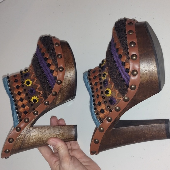 Miu miu STUDDED PLATFORM CLOGS block heel with shearling on inside size 36.5 6-7 - Picture 10 of 12